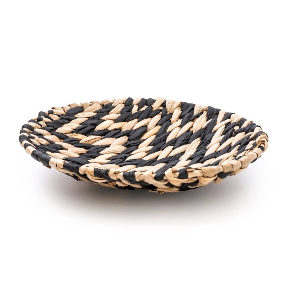 Candlelight Rush Woven Zig Zag Plate | Homeware